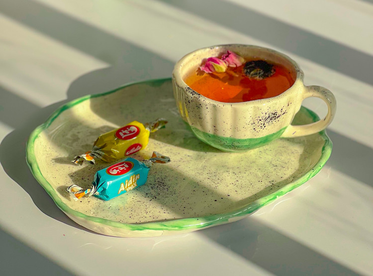 ست دو تیکه فنجون دالبری و سینی دفرمه ✨🌱